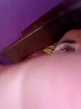 Snapshot of susthovai chatting on March 2026 11:27:01 AM susthovai online show from March 2026 11:27:01 AM