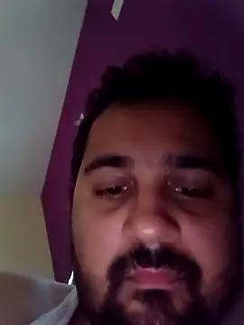 Snapshot of susthovai chatting on April 2026 11:45:02 AM susthovai online show from April 2026 11:45:02 AM