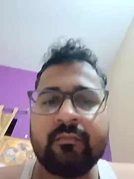 Snapshot of susthovai chatting on May 2026 07:30:01 PM susthovai online show from May 2026 07:30:01 PM