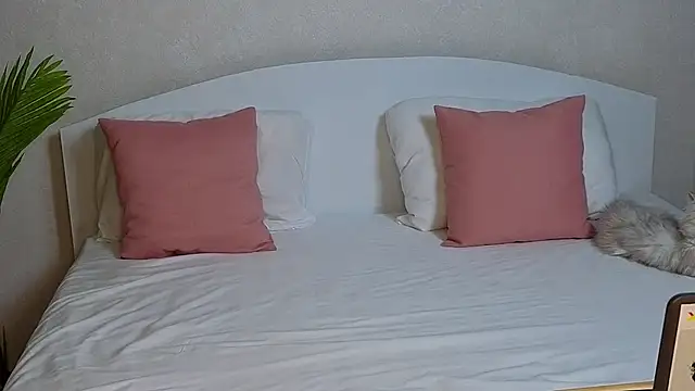 Snapshot of VictoriaPass chatting on September 2025 07:48:01 PM VictoriaPass online show from September 2025 07:48:01 PM