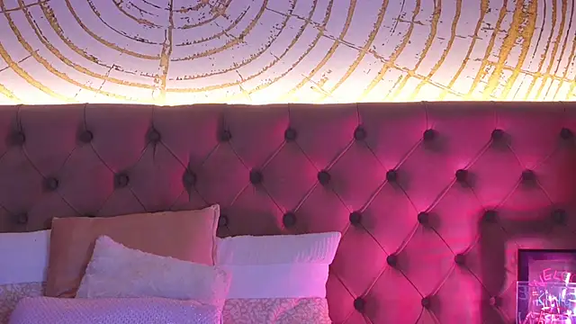 ClassyAllie online show from February 2025 10:09:01 PM