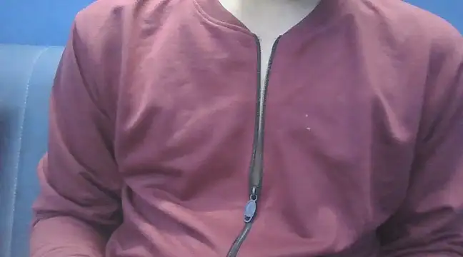 Snapshot of love_me_you chatting on February 2025 05:09:02 AM love me you online show from February 2025 05:09:02 AM