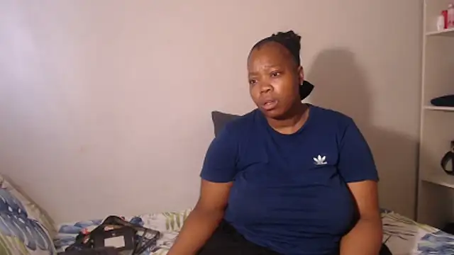 Snapshot of PinkMagic chatting on February 2026 11:53:02 AM PinkMagic online show from February 2026 11:53:02 AM