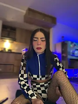 Snapshot of candycami19 chatting on October 2025 04:46:01 AM candycami19 online show from October 2025 04:46:01 AM