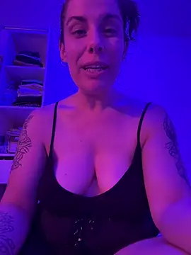 Lar0uch online show from February 2025 03:47:01 PM