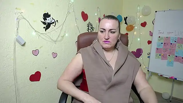 DianaMGG online show from March 2025 06:13:02 AM