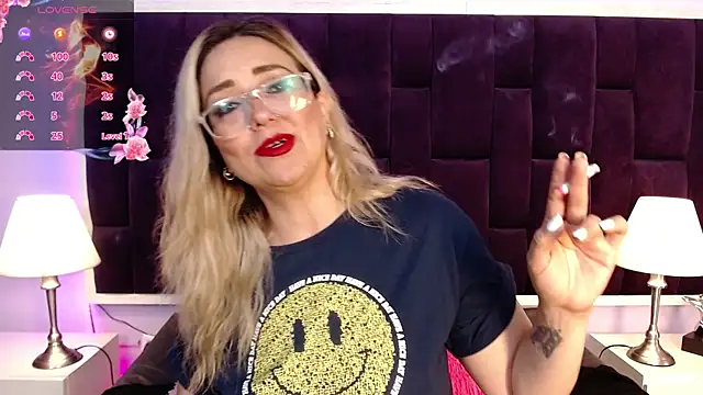 Azaahara  online show from April 2026 12:52:02 PM