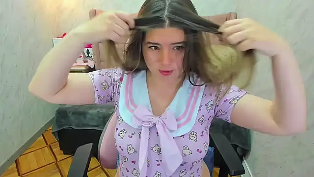 Lianngrace online show from October 2025 11:09:01 AM