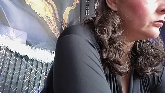 AmandaKovich online show from December 2025 07:29:02 PM