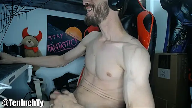 Snapshot of teninchty chatting on October 2025 05:46:02 PM teninchty online show from October 2025 05:46:02 PM