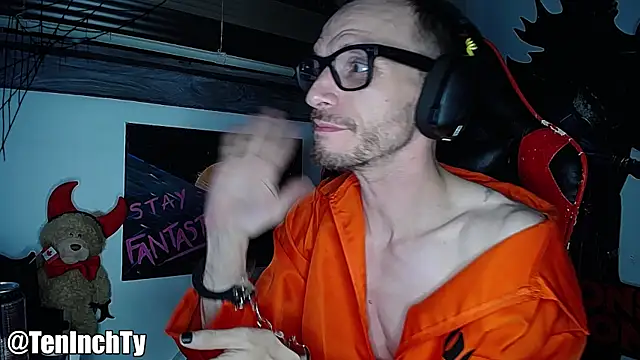 Snapshot of teninchty chatting on October 2025 04:13:01 AM teninchty online show from October 2025 04:13:01 AM