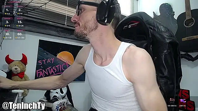 Snapshot of teninchty chatting on October 2025 06:13:02 PM teninchty online show from October 2025 06:13:02 PM