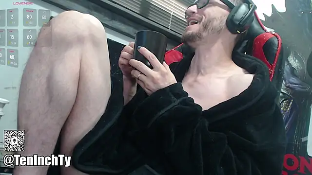 Snapshot of teninchty chatting on November 2025 05:31:01 PM teninchty online show from November 2025 05:31:01 PM