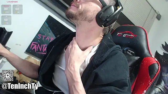 Snapshot of teninchty chatting on November 2025 04:18:01 AM teninchty online show from November 2025 04:18:01 AM