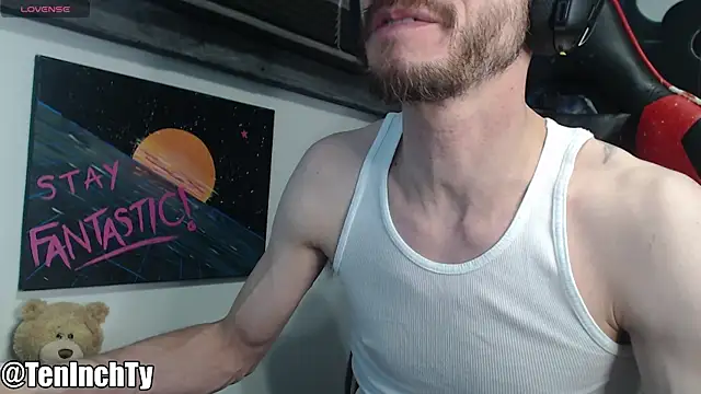 Snapshot of teninchty chatting on November 2025 09:28:01 PM teninchty online show from November 2025 09:28:01 PM