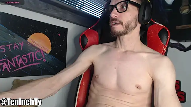 Snapshot of teninchty chatting on December 2025 05:07:01 PM teninchty online show from December 2025 05:07:01 PM