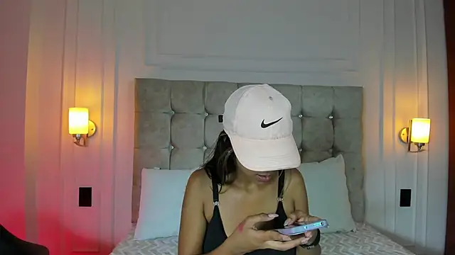 JasmineRoss 1 online show from September 2025 07:05:01 PM