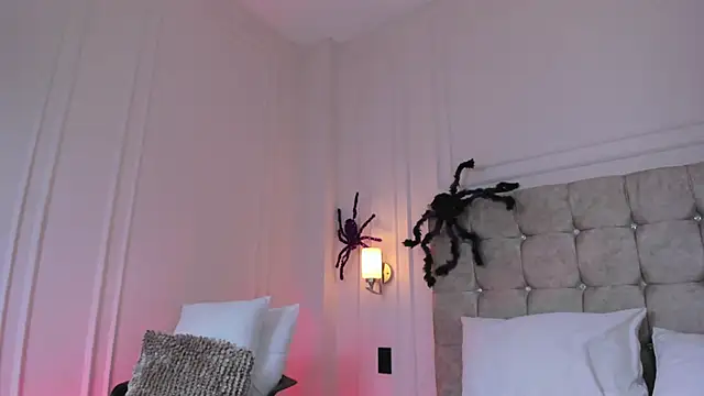 JasmineRoss 1 online show from October 2025 07:14:02 PM