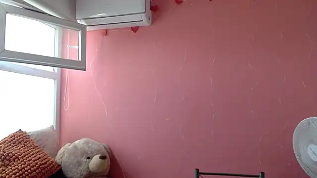 morahaze online show from February 2025 05:27:01 PM