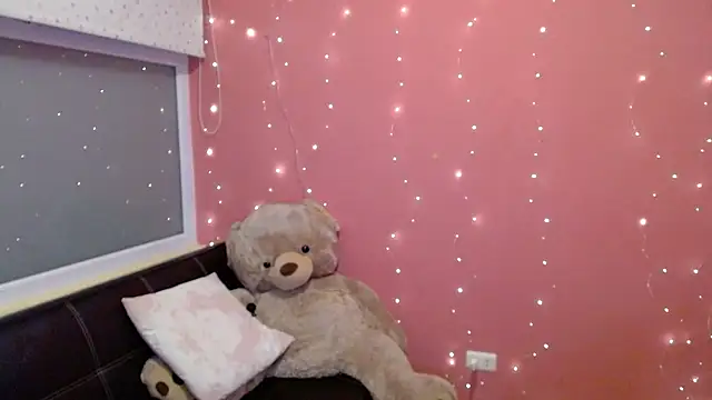 morahaze online show from February 2025 10:04:02 AM