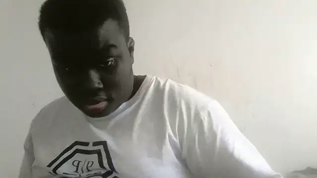 Akawsijunior21 online show from February 2025 08:20:02 PM