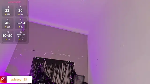 Snapshot of _Ashley_33 chatting on October 2025 07:57:02 PM Ashley 33 online show from October 2025 07:57:02 PM