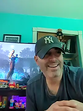 Snapshot of Novabear6996 chatting on May 2026 06:05:01 PM Novabear6996 online show from May 2026 06:05:01 PM