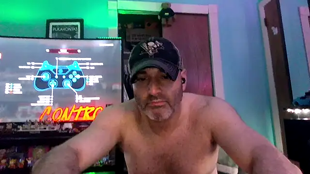 Novabear6996 online show from June 2026 07:14:01 AM