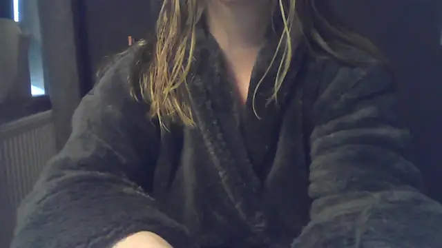 Snapshot of sizha6 chatting on April 2026 05:47:02 PM sizha6 online show from April 2026 05:47:02 PM