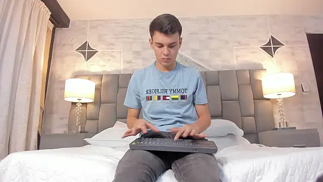 Snapshot of JacobRoberts1 chatting on February 2025 11:14:02 AM JacobRoberts1 online show from February 2025 11:14:02 AM