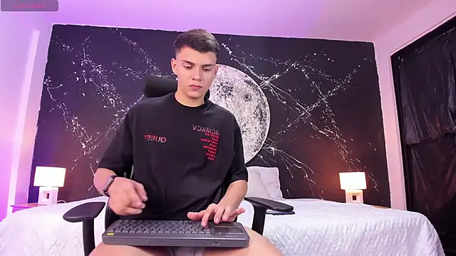 Snapshot of JacobRoberts1 chatting on March 2025 04:45:02 AM JacobRoberts1 online show from March 2025 04:45:02 AM