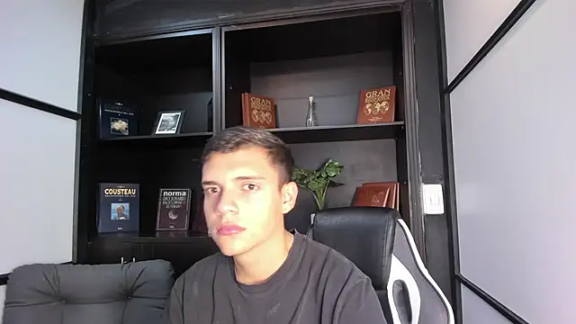 Snapshot of JacobRoberts1 chatting on September 2025 02:50:02 PM JacobRoberts1 online show from September 2025 02:50:02 PM