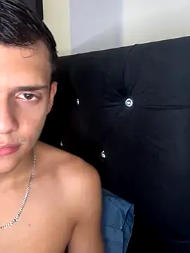 Snapshot of JacobRoberts1 chatting on September 2025 10:23:01 PM JacobRoberts1 online show from September 2025 10:23:01 PM