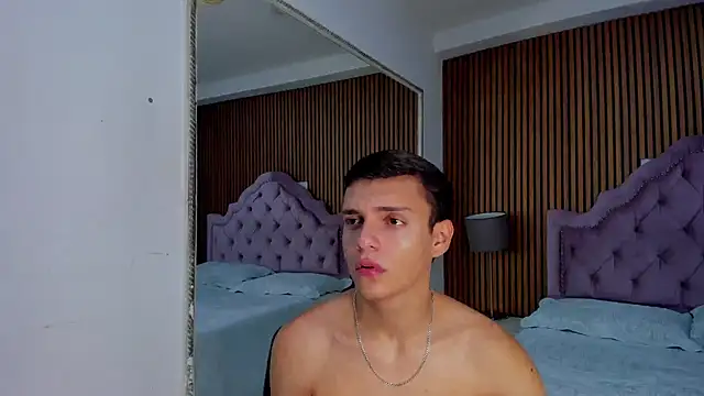 Snapshot of JacobRoberts1 chatting on September 2025 02:29:02 PM JacobRoberts1 online show from September 2025 02:29:02 PM