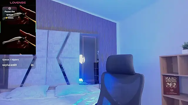 Snapshot of JacobRoberts1 chatting on October 2025 08:17:02 PM JacobRoberts1 online show from October 2025 08:17:02 PM