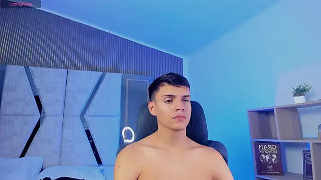 Snapshot of JacobRoberts1 chatting on October 2025 08:39:02 PM JacobRoberts1 online show from October 2025 08:39:02 PM