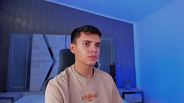 Snapshot of JacobRoberts1 chatting on October 2025 08:42:01 PM JacobRoberts1 online show from October 2025 08:42:01 PM