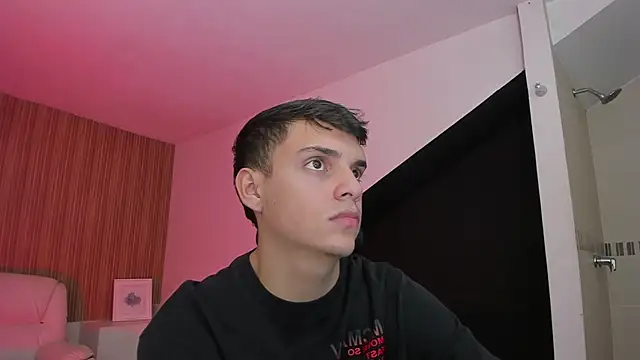 JacobRoberts1 online show from November 2025 08:52:01 PM