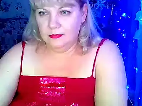 Snapshot of FlowerButterf chatting on December 2024 08:07:01 PM FlowerButterf online show from December 2024 08:07:01 PM