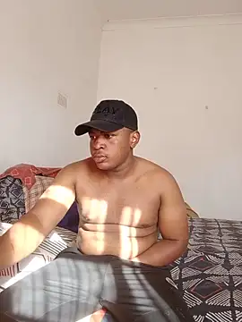 Snapshot of bosszonke123 chatting on May 2026 12:33:02 PM bosszonke123 online show from May 2026 12:33:02 PM