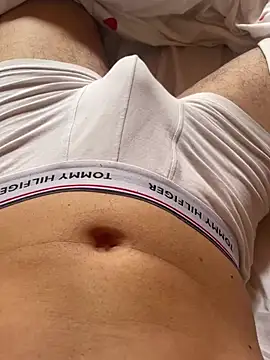 Snapshot of tiago499 chatting on February 2025 01:28:02 PM tiago499 online show from February 2025 01:28:02 PM