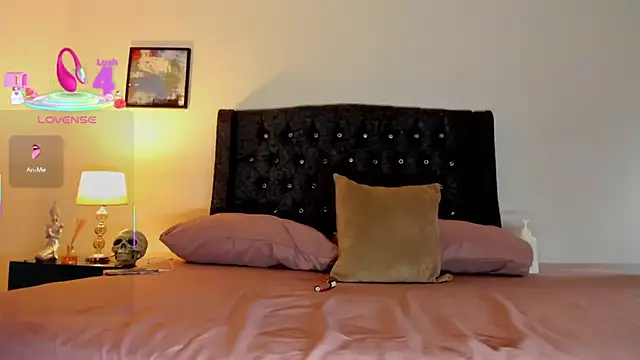 Skay Hot online show from February 2025 09:16:02 PM