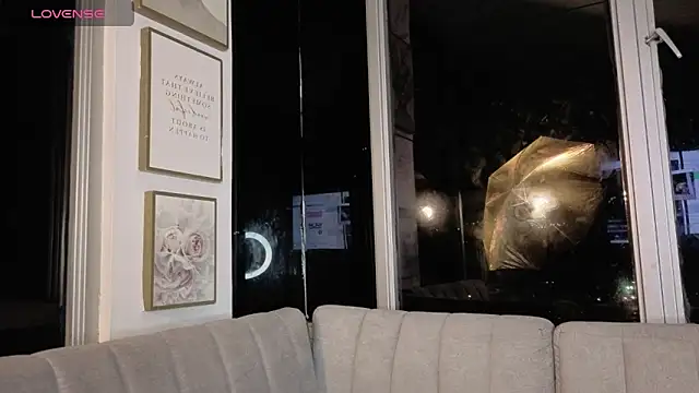 Ivanna West online show from April 2026 09:54:02 AM