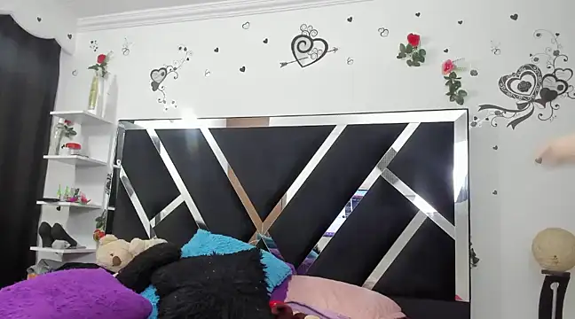 Snapshot of vemon_room chatting on February 2025 10:42:01 PM vemon room online show from February 2025 10:42:01 PM