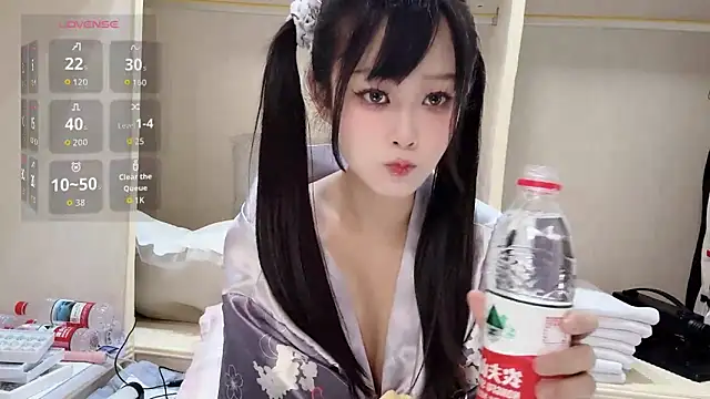 Snapshot of yueyue2003 chatting on April 2026 01:00:02 PM yueyue2003 online show from April 2026 01:00:02 PM