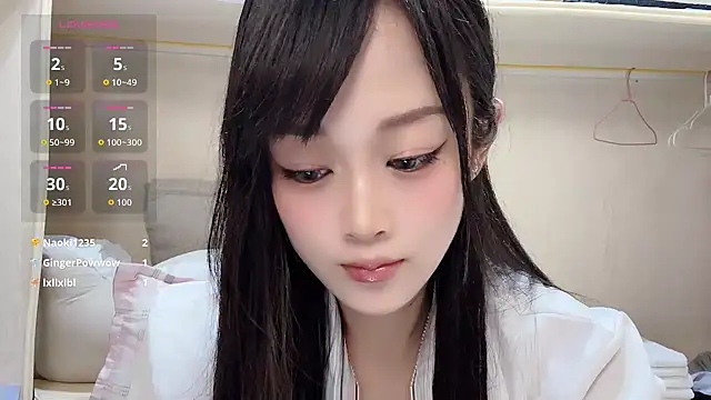 Snapshot of yueyue2003 chatting on June 2026 01:00:02 PM yueyue2003 online show from June 2026 01:00:02 PM