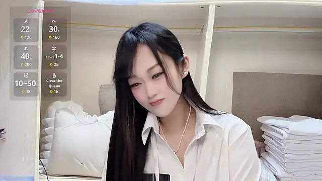 Snapshot of yueyue2003 chatting on July 2026 12:23:01 PM yueyue2003 online show from July 2026 12:23:01 PM