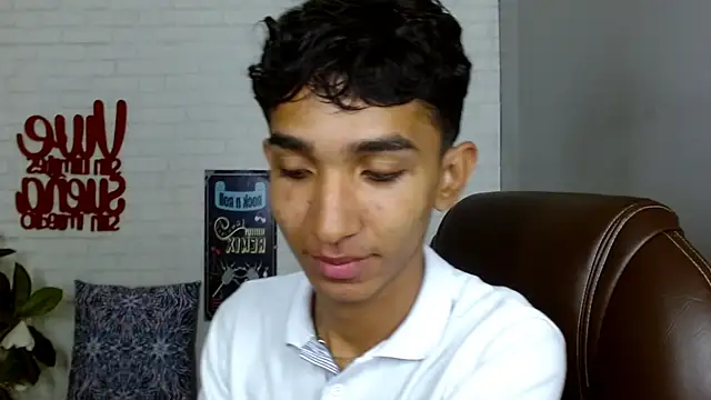 Martin Linares online show from February 2025 01:44:01 PM