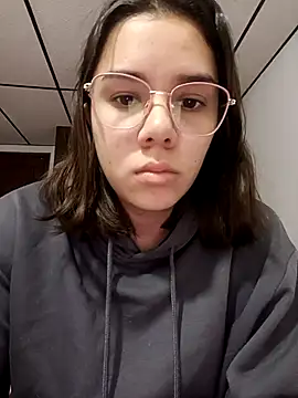 Snapshot of EmmaSulivan chatting on January 2026 10:42:02 AM EmmaSulivan online show from January 2026 10:42:02 AM