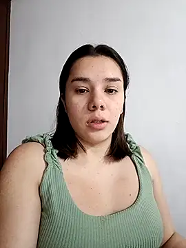 Snapshot of EmmaSulivan chatting on January 2026 11:49:01 AM EmmaSulivan online show from January 2026 11:49:01 AM